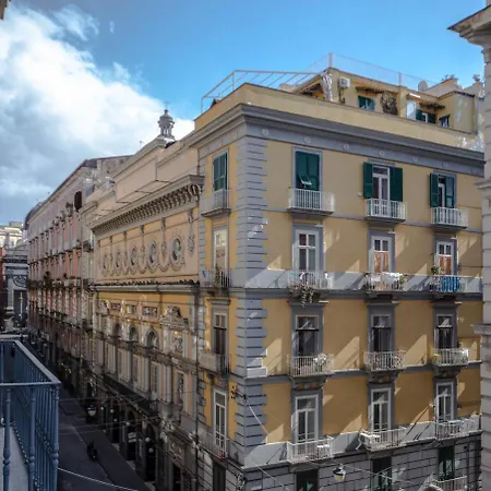 Casa Dante - Historic In The Perfect Location Apartment Naples