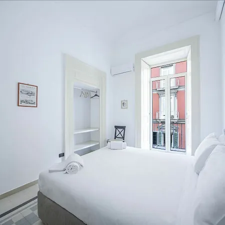 Apartment Casa Dante - Historic In The Perfect Location Naples